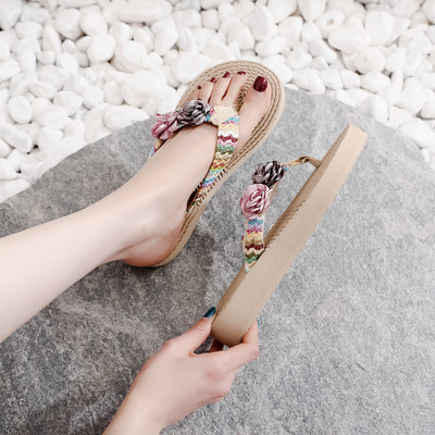 Modernas sieviešu čības ar 3D elementiem un platformu 3 vai 5 cm