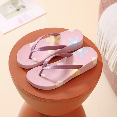 Papuci casual dama cu diverse aplicatii