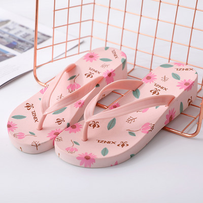 Papuci casual dama cu diverse aplicatii