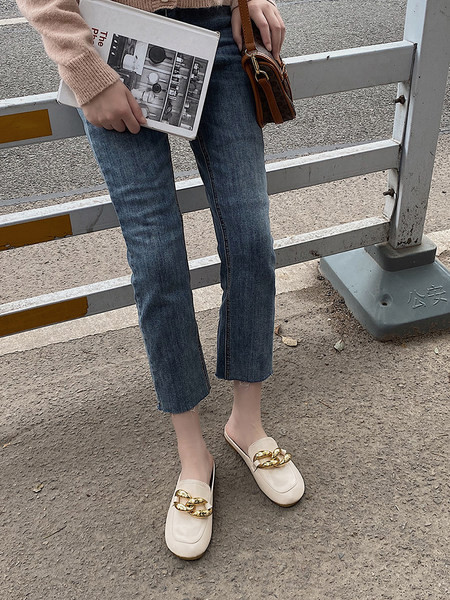 Papuci de dama din piele cu decor metalic in doua culori