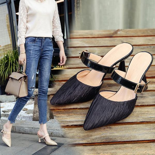 Modernas sieviešu čības ar sprādzi un papēdi 8 cm