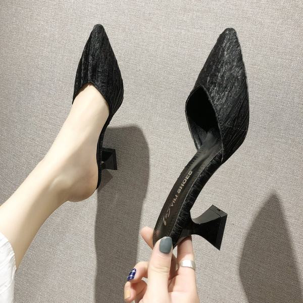 Papuci moderni de dama ascutit cu toc 6 cm