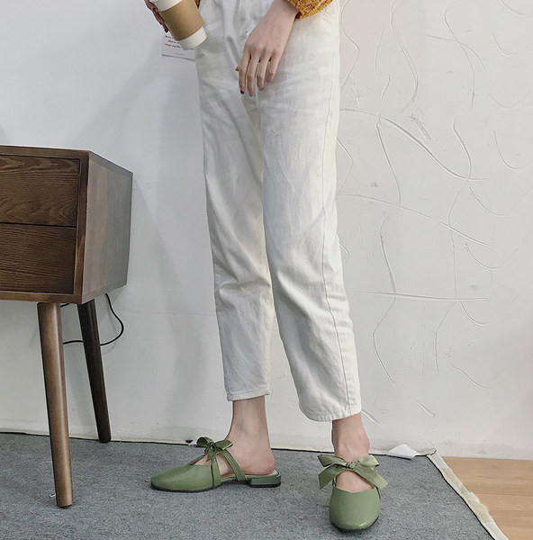 Model nou de papuci de dama din piele cu panglica in trei culori