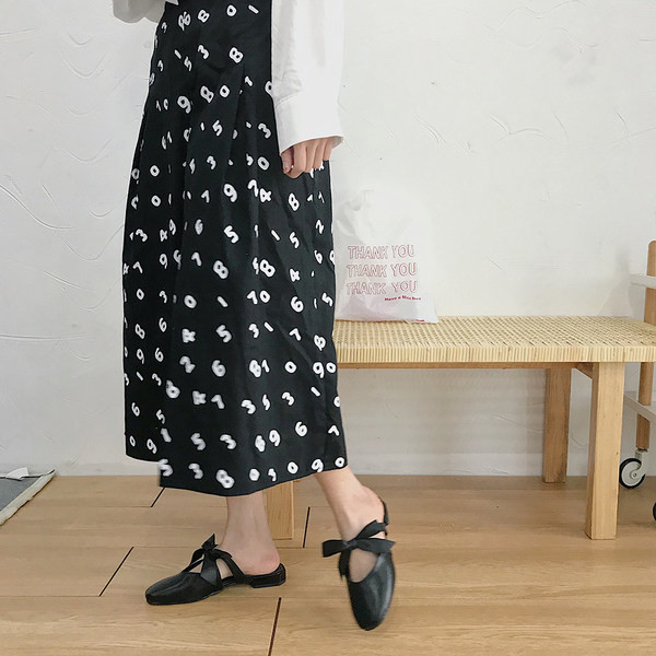 Model nou de papuci de dama din piele cu panglica in trei culori