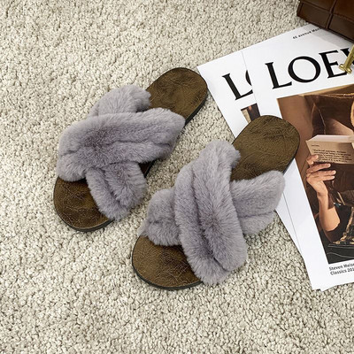 Sieviešu ikdienas čības ar dūnu un neslīdošu zoli