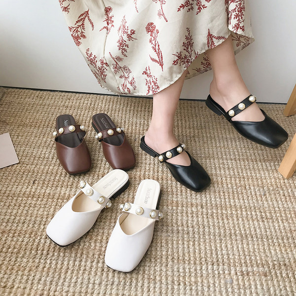 Sieviešu ādas čības ar pērlēm trīs krāsās