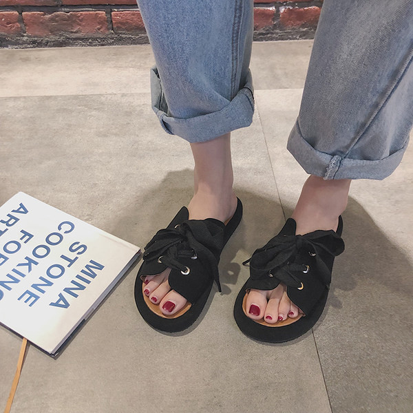 Γυναικείες casual παντόφλες από δέρμα faux με κορδόνια