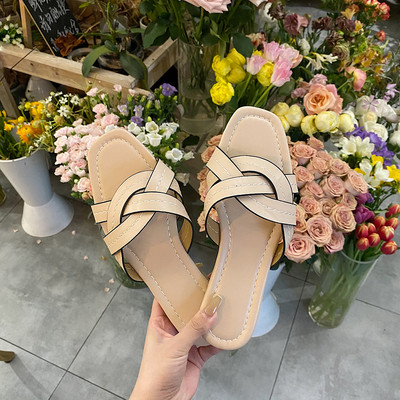 Model nou de papuci de dama din piele in trei culori cu bretele