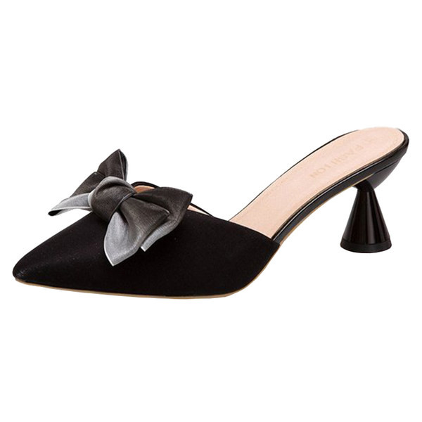 Sieviešu smailas čības ar lenti un papēdi