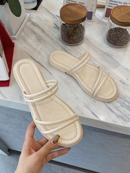 Model nou de papuci de dama cu bretele din piele in doua culori