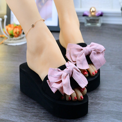 Sieviešu čības ar svītrainu lenti un 6 cm platformu