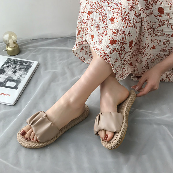 Sieviešu ikdienas čības ar plakanu zoli-eko ādu