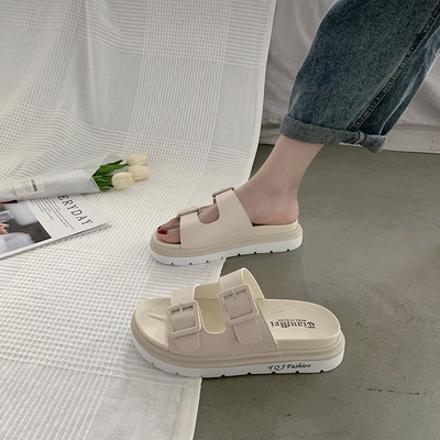 Ikdienas sieviešu čības ar sprādzēm un plakanu zoli vairākās krāsās