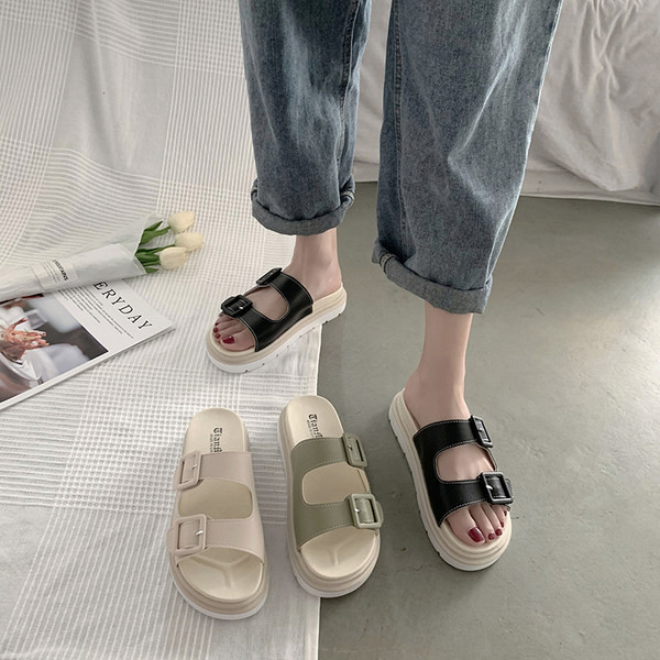 Ikdienas sieviešu čības ar sprādzēm un plakanu zoli vairākās krāsās