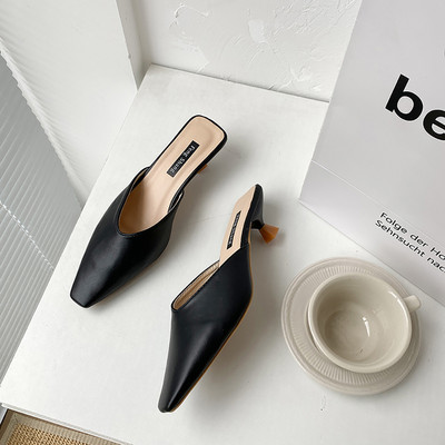 Model ascutit de papuci de dama cu toc in mai multe culori