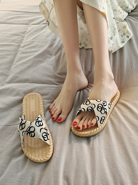 Jauna modeļa sieviešu ikdienas čības ar rakstainiem apļiem