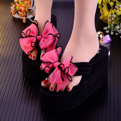 Sieviešu čības ar lentes dekorāciju un 8 cm platformu