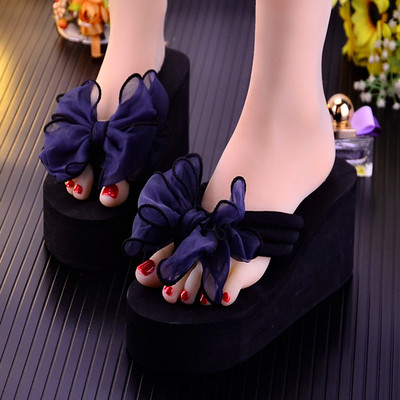 Sieviešu čības ar lentes dekorāciju un 8 cm platformu