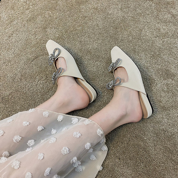 Sieviešu ādas čības ar lentīti divās krāsās