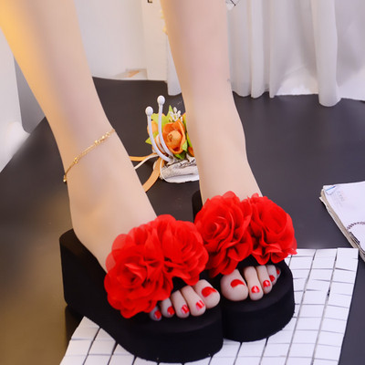 Sieviešu čības ar 3D ziediem un 8 cm platformu