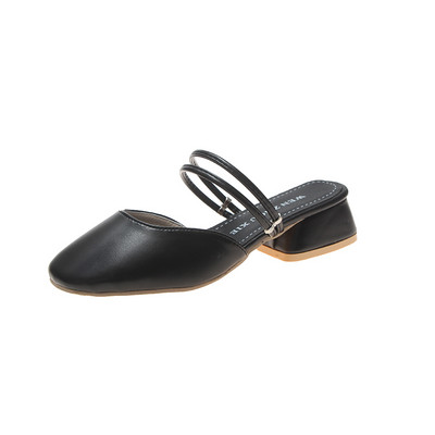 Sieviešu ādas čības ar lencēm un biezu papēdi