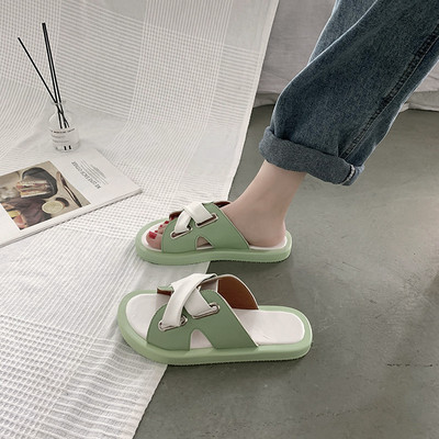 Ikdienas sieviešu čības ar plakanu zoli - vairākās krāsās