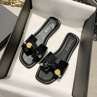 Sieviešu zemās čības ar 3D apdari