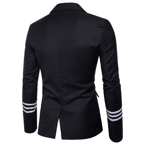 Moderns vīriešu jakas modelis ar pogām