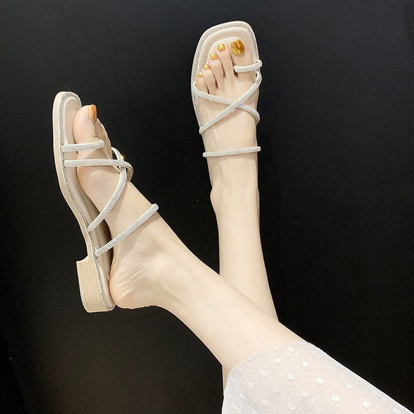 Papuci de dama cu talpa plata si bretele subtiri cu pietre