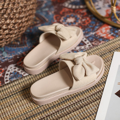 Ikdienas čības ar tekstila lenti