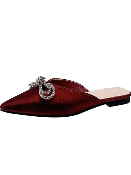 Smaila modeļa sieviešu čības ar lentītēm