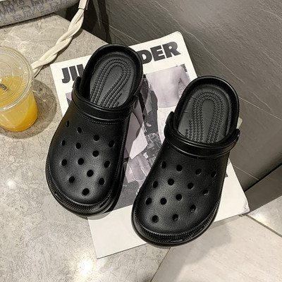 Gumijas čības pludmales un ikdienas tipa kroksiem