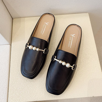 Sieviešu atsperu čības noapaļots modelis no eko ādas ar pērlēm