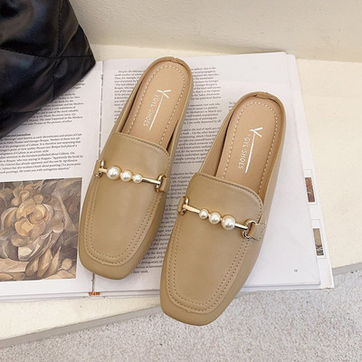 Sieviešu atsperu čības noapaļots modelis no eko ādas ar pērlēm