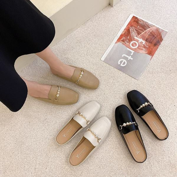 Sieviešu atsperu čības noapaļots modelis no eko ādas ar pērlēm