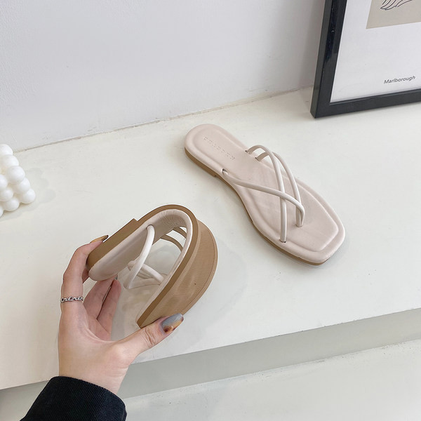 Sieviešu ikdienas čības starp pirkstiem četrās krāsās