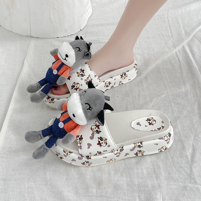 Sieviešu čības ar augstu platformu un 3D elementu