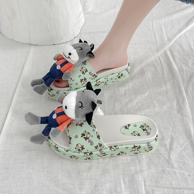 Sieviešu čības ar augstu platformu un 3D elementu