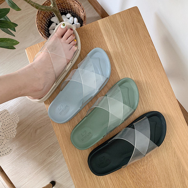 Papuci de dama actuali cu bretele incolore din silicon