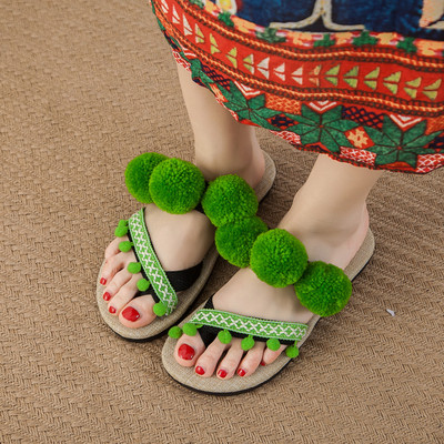 Sieviešu modernas čības ar 3D elementiem