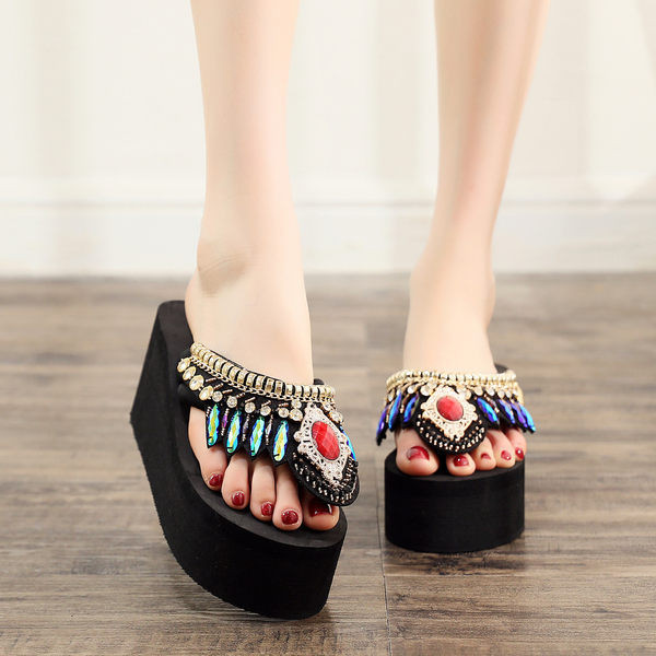 Sieviešu ikdienas čības ar krāsainiem akmeņiem divās krāsās