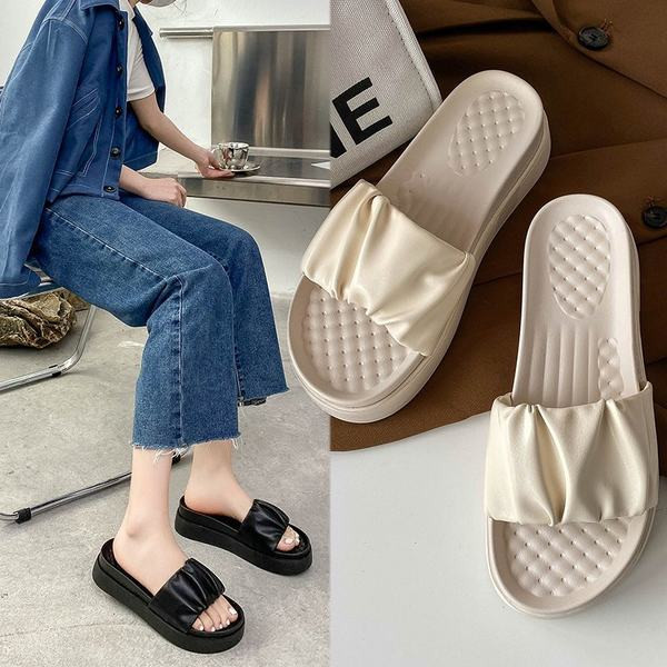 Jauns sieviešu ādas čību modelis ar plakanu zoli - divu krāsu