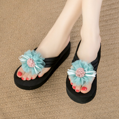 Sieviešu modernas čības ar platformu un 3D ziedu