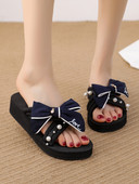 Sieviešu čības ar lentīti un pērlēm