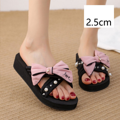 Sieviešu čības ar lentīti un pērlēm