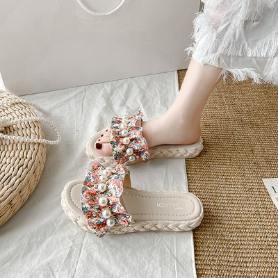 Papuci de damă cu talpă plată - perle și bucle