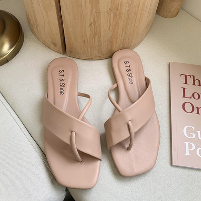 Sieviešu ikdienas čības no mākslīgās ādas ar plakanu zoli