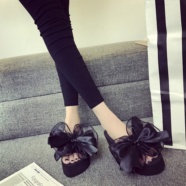 Sieviešu čības ar 3 cm vai 6 cm platformu un lentes apdari