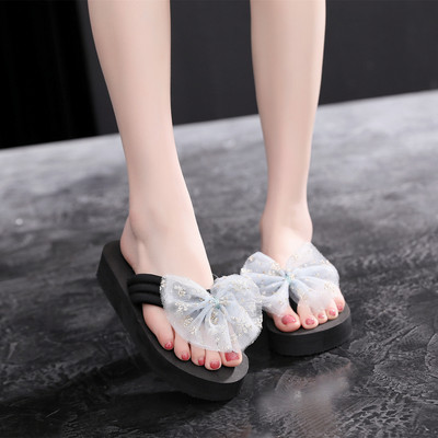 Sieviešu čības ar lentīti un plakanu zoli divās krāsās