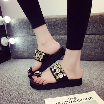 Sieviešu ikdienas čības ar dekoratīviem akmeņiem